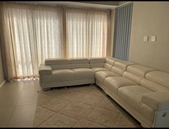 3 BEDROOM TOWNHOUSE TO LET IN PALM LAKES ESTATE